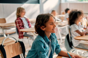 élèves dans une classe d'école